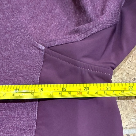 New Travis Mathew Delightful Funnel Neck Sweatshirt Medium M Burgundy Golf Tenni - Picture 2 of 10